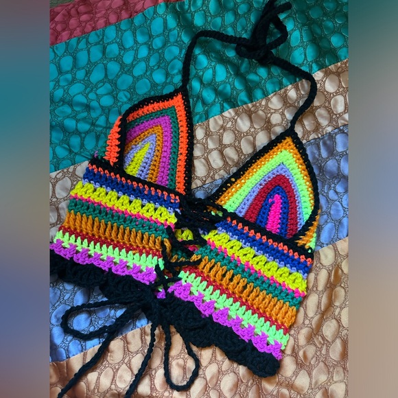 Colorful handmade crochet top - Picture 3 of 3